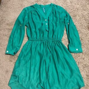 Moonlight Drive green  Dress Size M cozy, soft, stylish